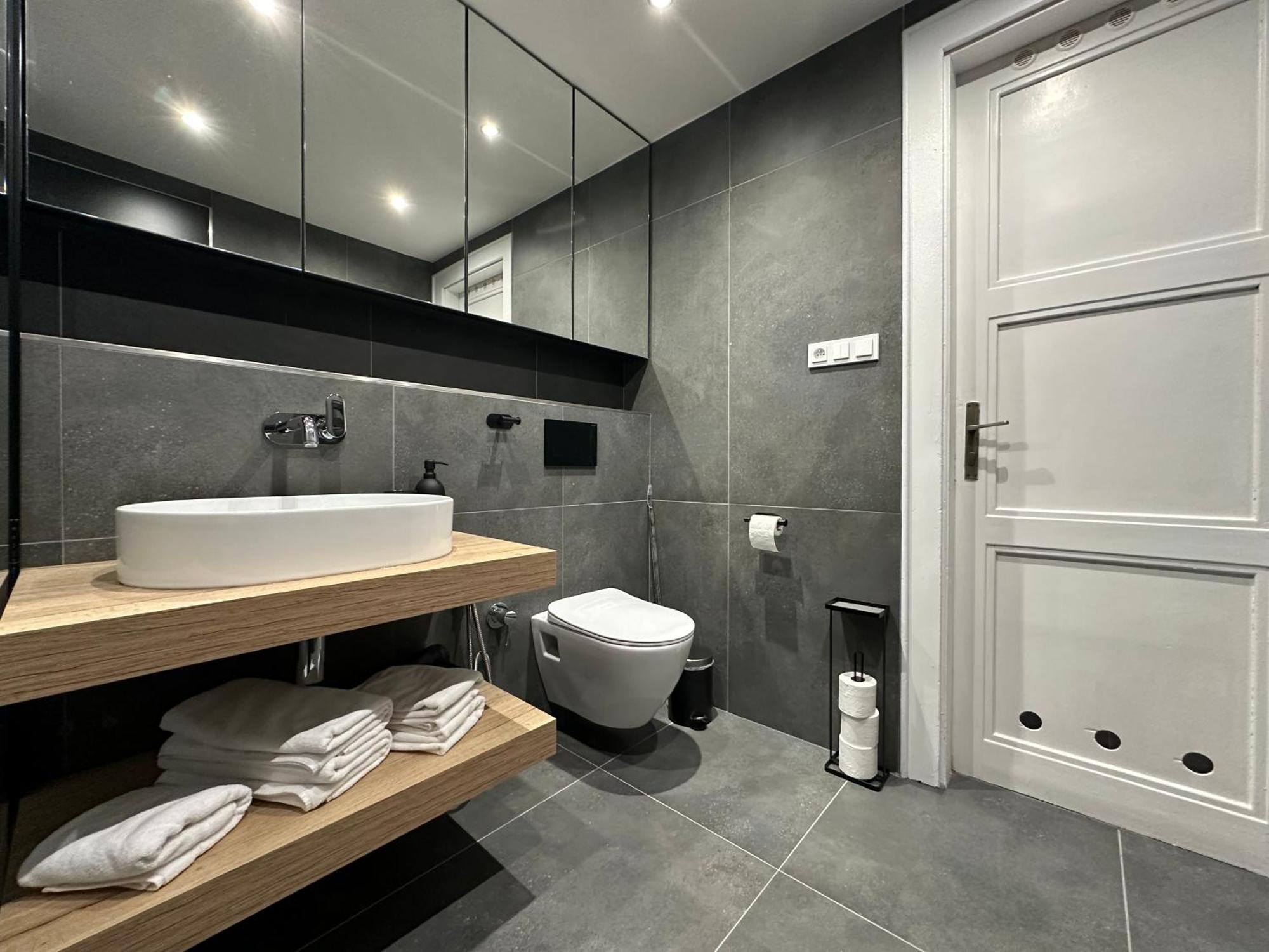 Botanique Rooms With Sauna By Homester 브르노 외부 사진